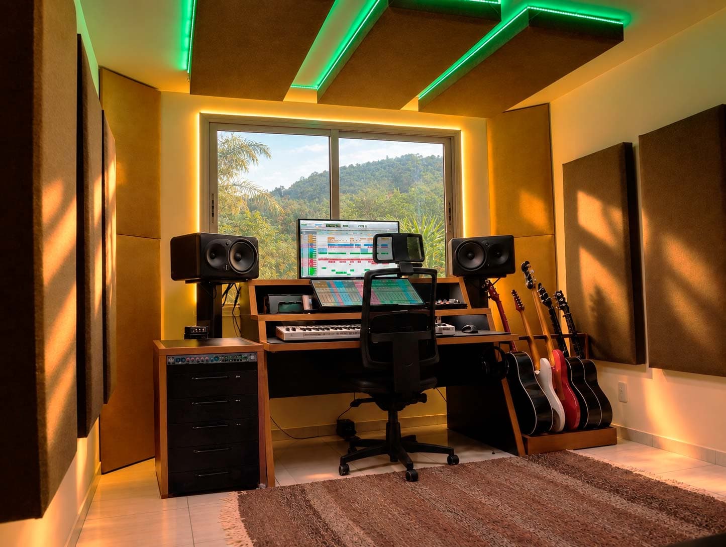 Juan Cardoni - Estudio
